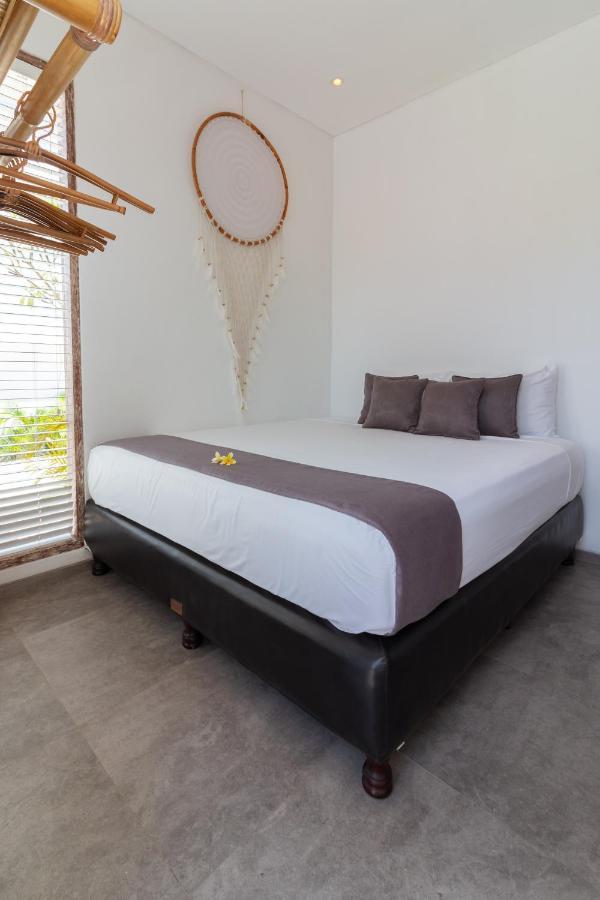 Villa Rasa Senang, With Private Cook And Pool 까랑아섬 외부 사진
